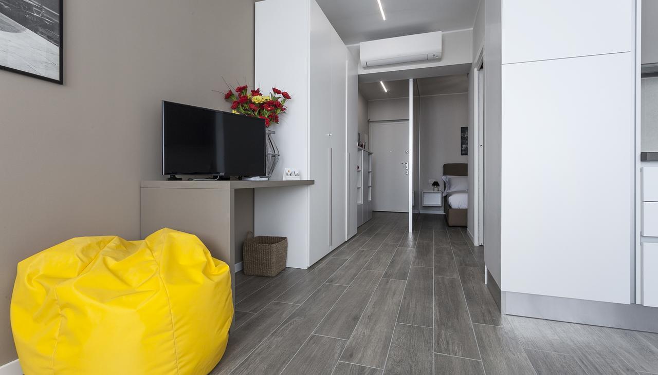 Italianway-Cadorna 10A Flat Apartment Милано Екстериор снимка